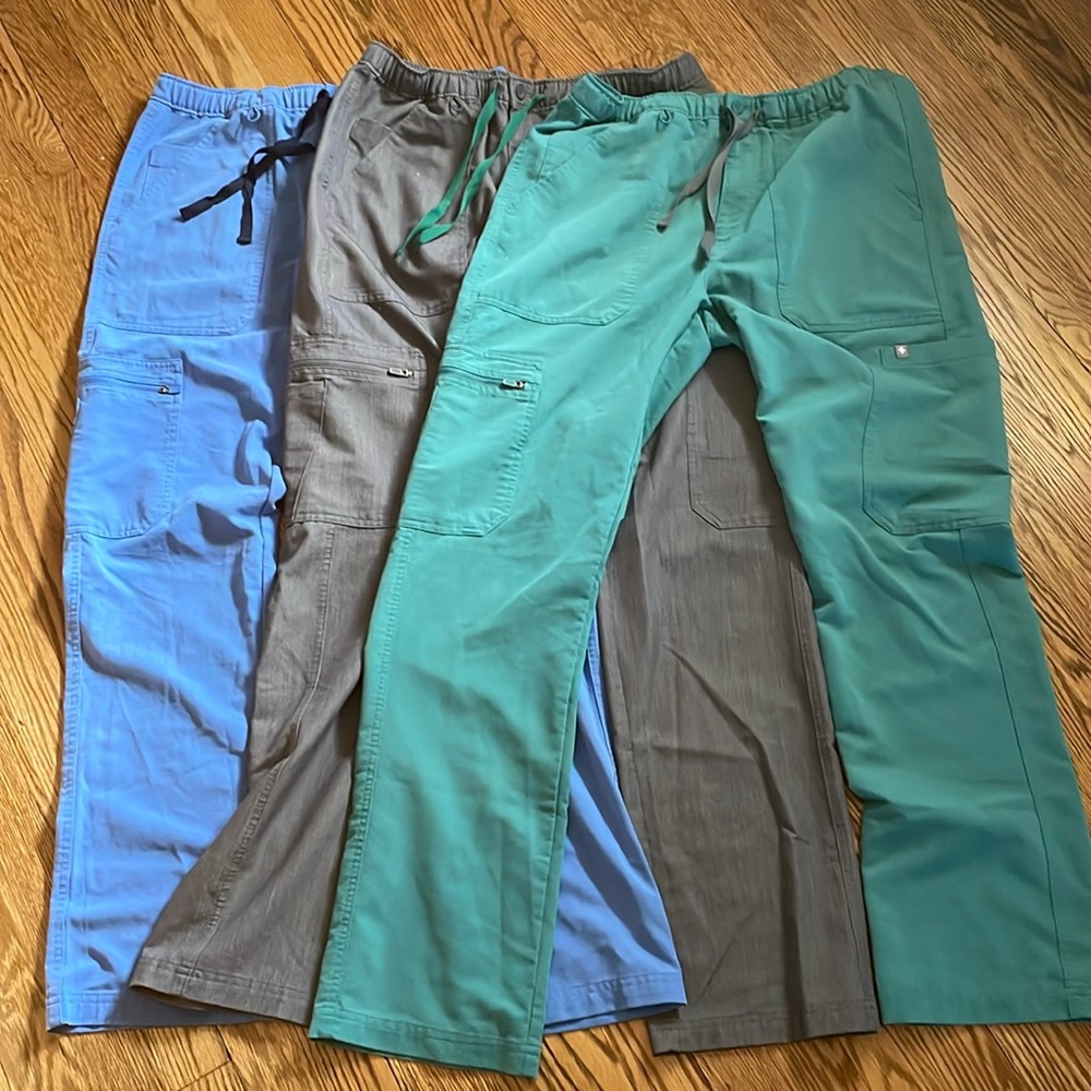 FIGS men’s scrub pants Cairo Cargo technical collection size M (set of 3)
